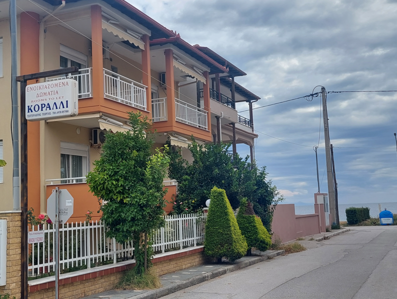 Vila Korali – Vrasna Paralija – (20m od plaže i centra)