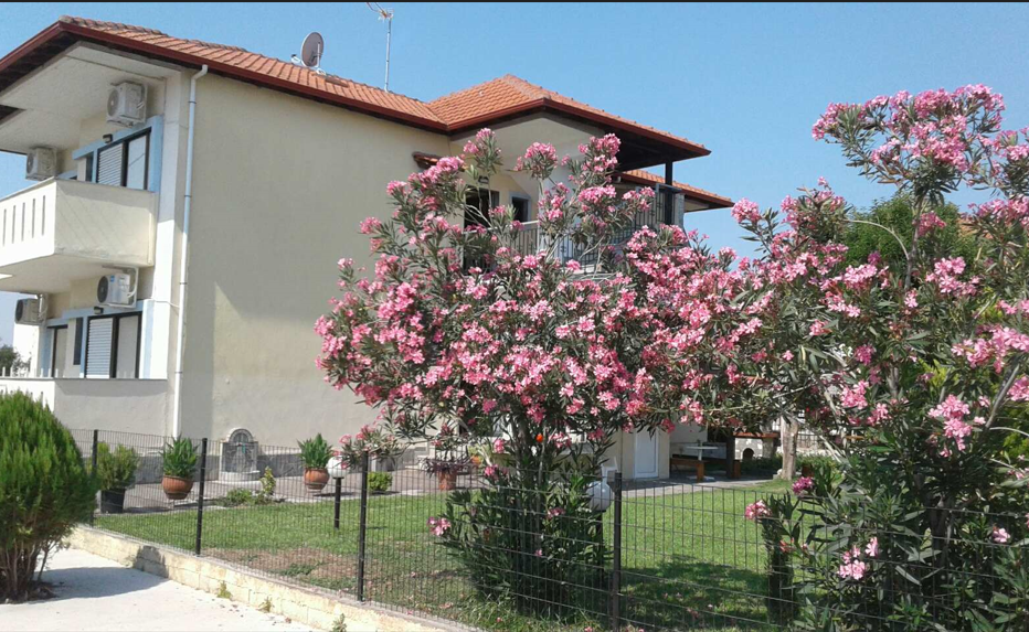 Vila Christos – Nea Vrasna – (180m od plaže i centra)