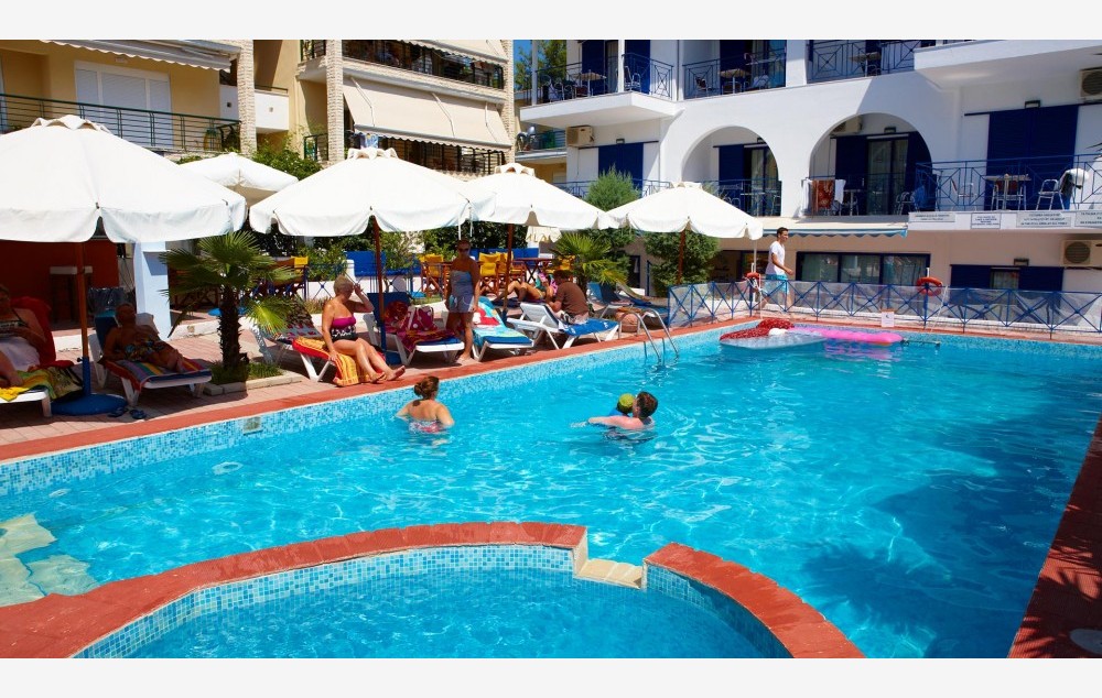 APART-HOTEL MACEDONIA SKY – HANIOTI