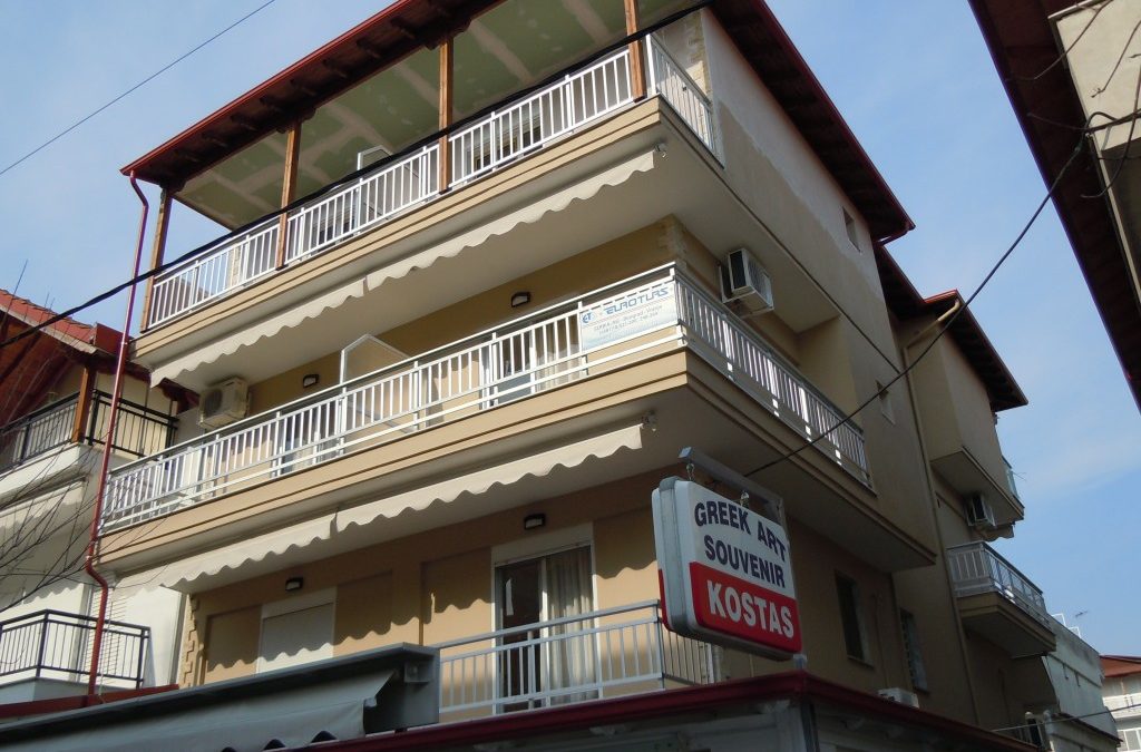Kristalinos – Olympic beach