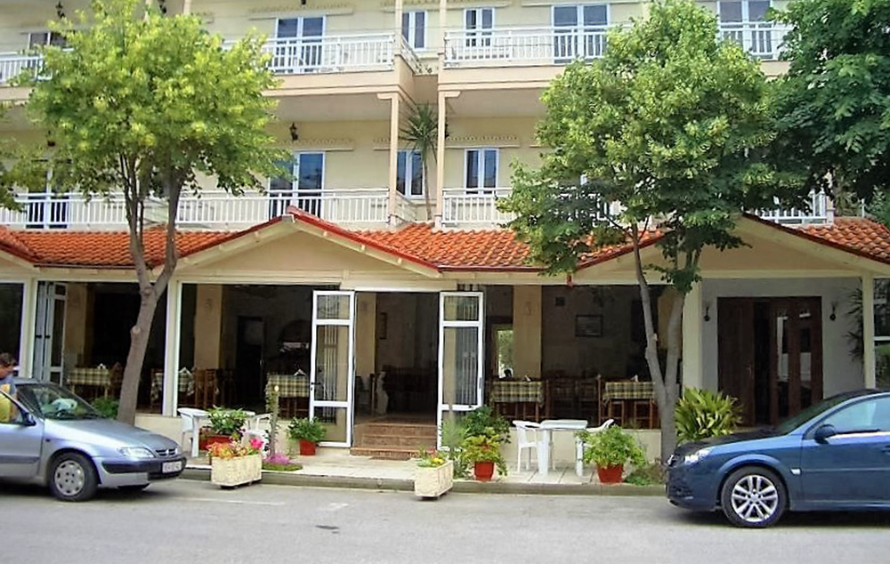VILA SIMPOSIO – NEI PORI