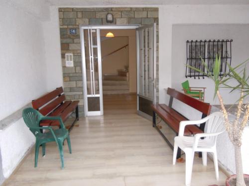 Apartmani-Natasa-Nei-Pori-leto-grcka-grcka-apartmani-apartmani-Nei-Pori-2 19-03-2018-122754